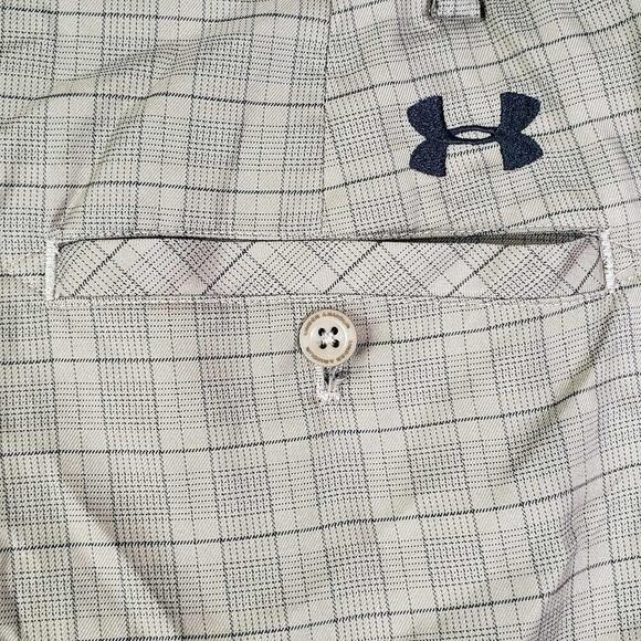 Under Armour UA Golf Shorts Men's Size 34 Tan Plaid Flat Front Performance - Picture 5 of 9